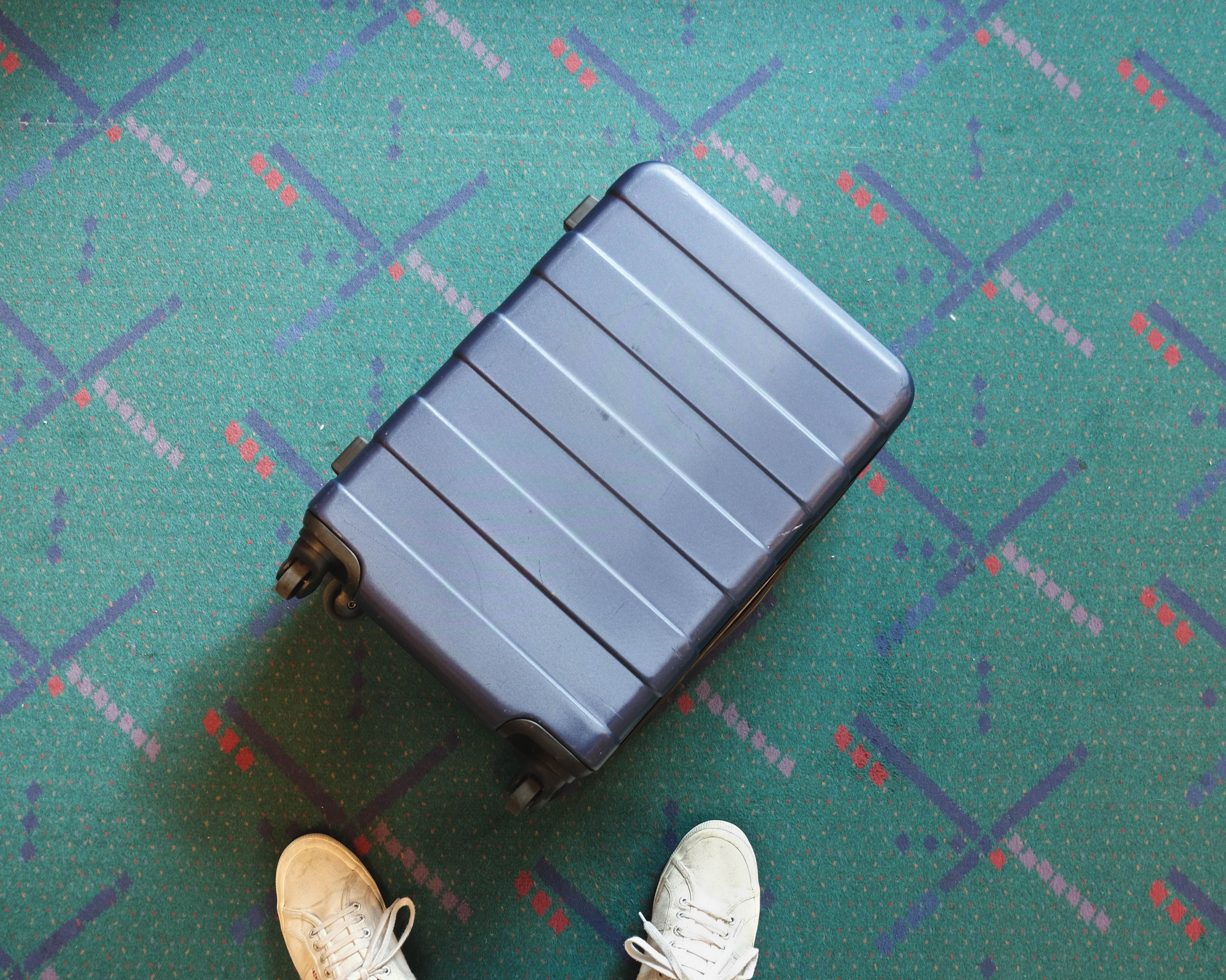 muji 33l suitcase carryon review